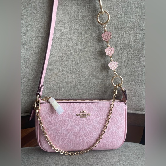 NWT!COACH NOLITA 19 IN SIGNATURE CANVAS (COACH CW426) powder pink